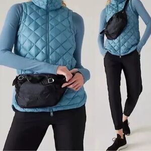 ATHLETA Excursion Large Waistbag Belt Bag Fanny Crossbody Travel Pack Black NEW